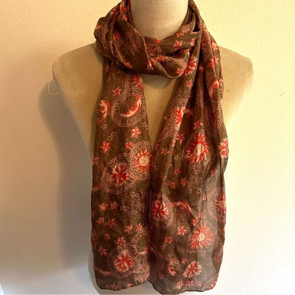 Silk scarf brown red sun print good condition